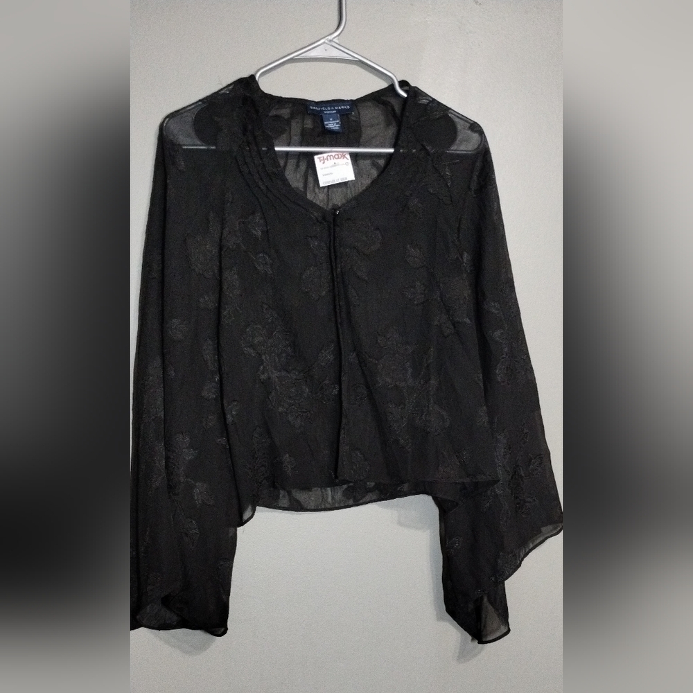 Garfield & Marks Sheer Floral Blouse With Flared Sleeves Sz(1X) black color